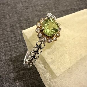 🆕 Round Peridot with Pave Crystal Two Toned Band With Vines. Size: 5 to 12